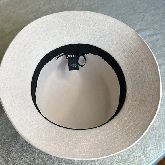 PHENIX‎ Retro Wool Felt Cloche Style Hat in Ivory Chic Lady Neutral, Size OS main image 7
